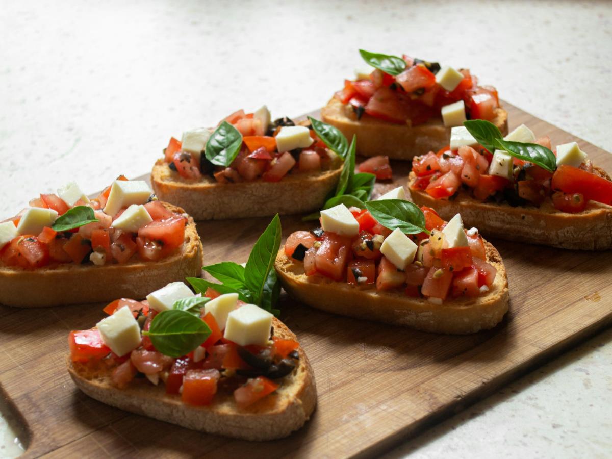 Tomato & Basil Bruschetta