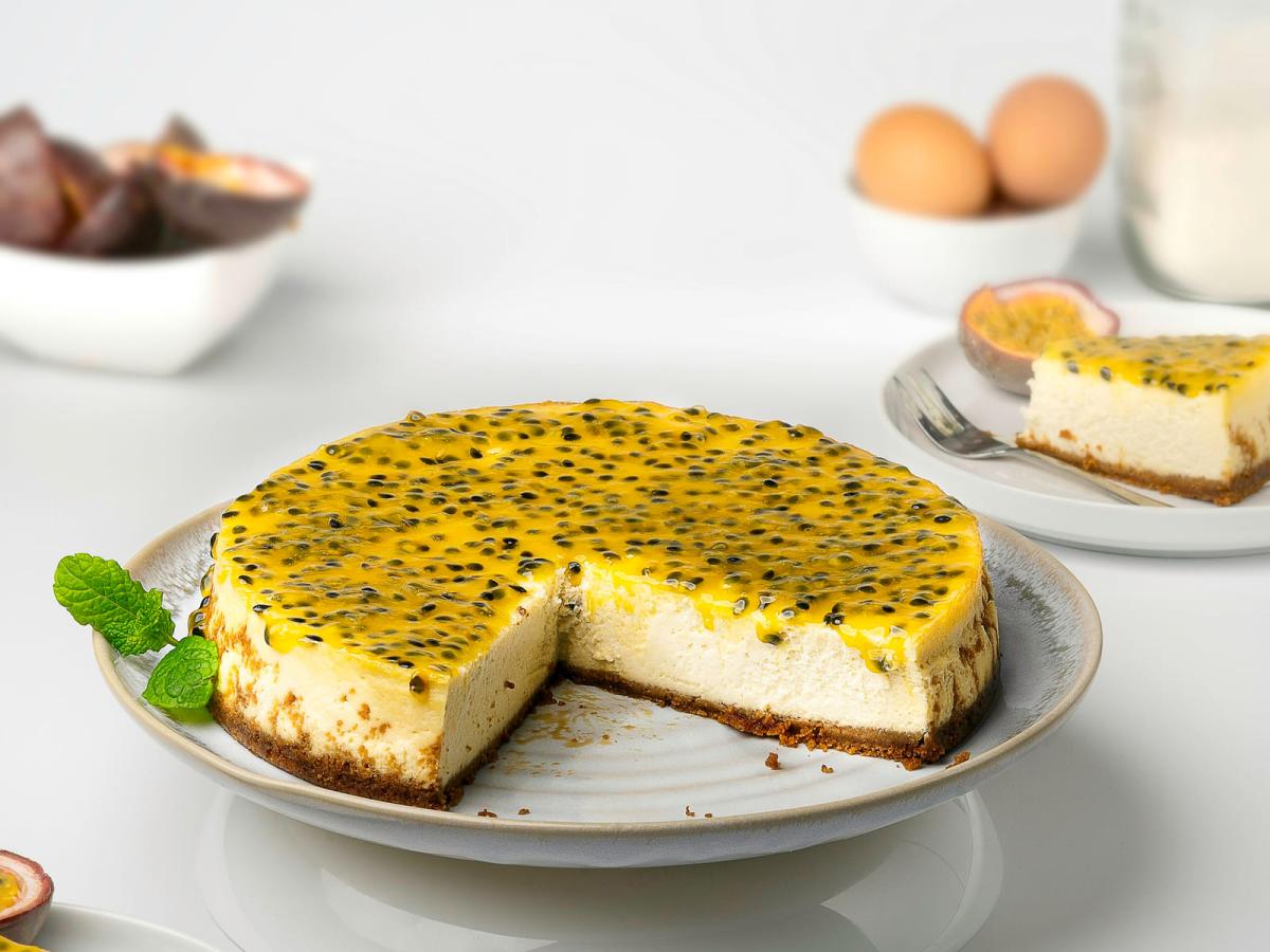 Passion Fruit Cheesecake — imagine 1 din 1